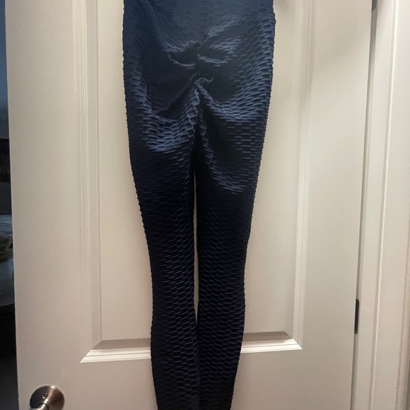 Butt Lift Tights! - Picture 8 of 8